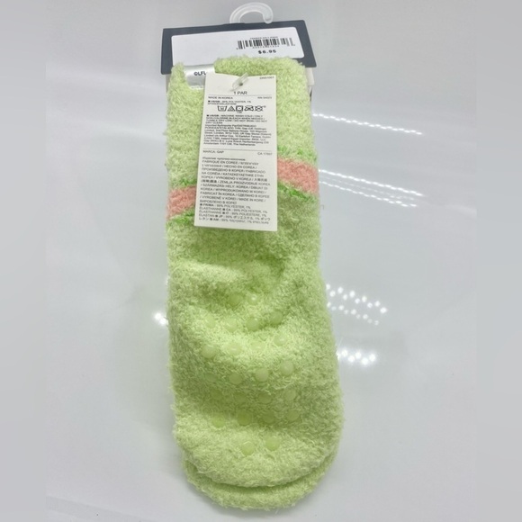 Star Wars Baby Yoda Christmas Toddler Cozy Socks size 2-3 - Picture 2 of 2